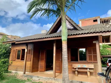 Casa à Venda, 03 dorm. Canto Grande - Bombinhas Casa à Venda, 03 dorm. Canto Grande - Bombinhas