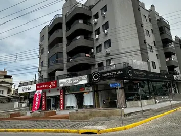 Apartamento 02 Dorm. à Venda - Res. Baía Azul Bombinhas