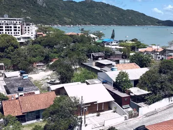 Casa a 100 mts da Praia Em Canto Grande - Bombinhas