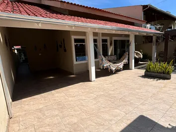 Casa 03 Dorm. à Venda - Perequê - Porto Belo Casa 03 Dorm. à Venda - Perequê - Porto Belo