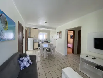 Apartamento com vista parcial ao mar em Bombas