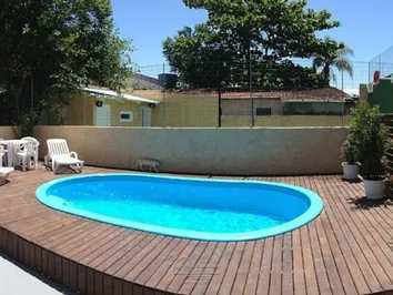 CASA 5 QUARTOS COM PISCINA MARISCAL BOMBINHAS