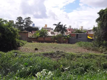 TERRENO GRANDE NA PRAIA DE BOMBAS