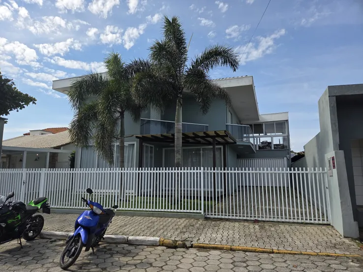 exterior.jpeg