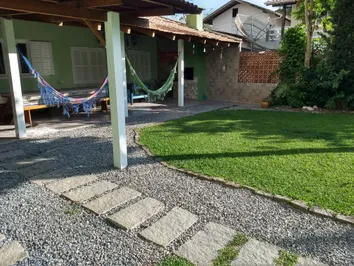 CASA EM BOMBAS CASA EM BOMBAS