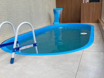 CASA COM PISCINA PRIVATIVA PRÓXIMO A COSTEIRA CASA COM PISCINA PRIVATIVA PRÓXIMO A COSTEIRA