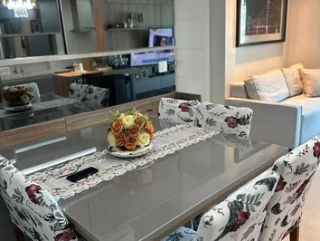Apartamento com 2 quartos Apartamento com 2 quartos