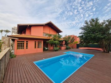CÓD. 238-000 - TEMPORADA - CASA COM PISCINA