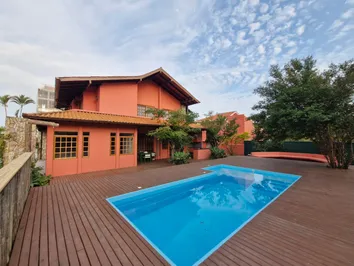 COD. 238 - TEMPORADA - CASA COM PISCINA COD. 238 - TEMPORADA - CASA COM PISCINA