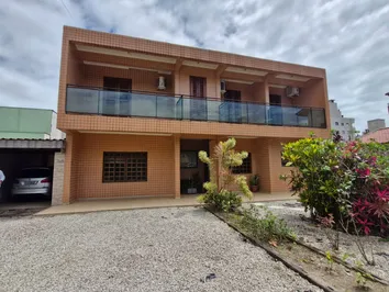 CÓD. 235 - CASA - TEMPORADA CÓD. 235 - CASA - TEMPORADA