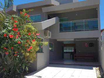 Casa Cravo Com Piscina em Morrinhos Casa Cravo Com Piscina em Morrinhos