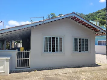 Casa para aluguel em zimbros Casa para aluguel em zimbros