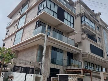 Apartamento a 100 mts da praia Apartamento a 100 mts da praia