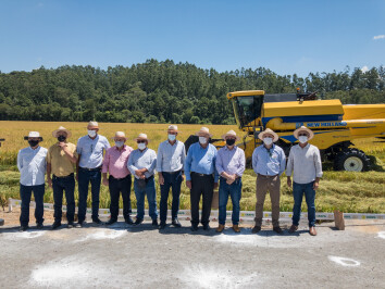 Autoridades COLHEITA.JPG Autoridades COLHEITA.JPG