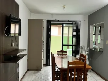 APARTAMENTO DE 02 DORMITÓRIOS PRAIA DE BOMBAS/SC