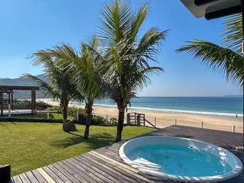 Casa Beira Mar em 4 Ilhas - EXCLUSIVIDADE INVEST