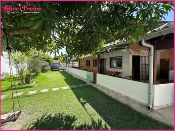 Casa - Cód 895 Casa - Cód 895