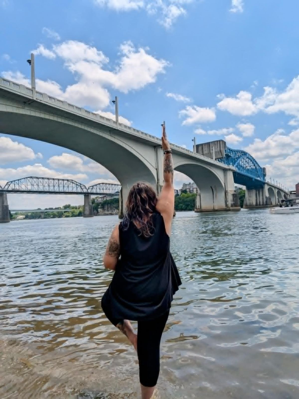 chattanooga yoga, river, bridge, yoga pose