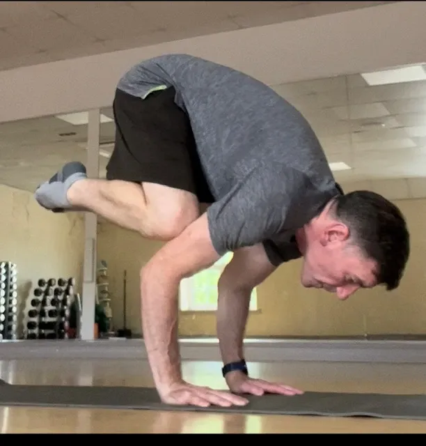 Chris Childs in crow pose