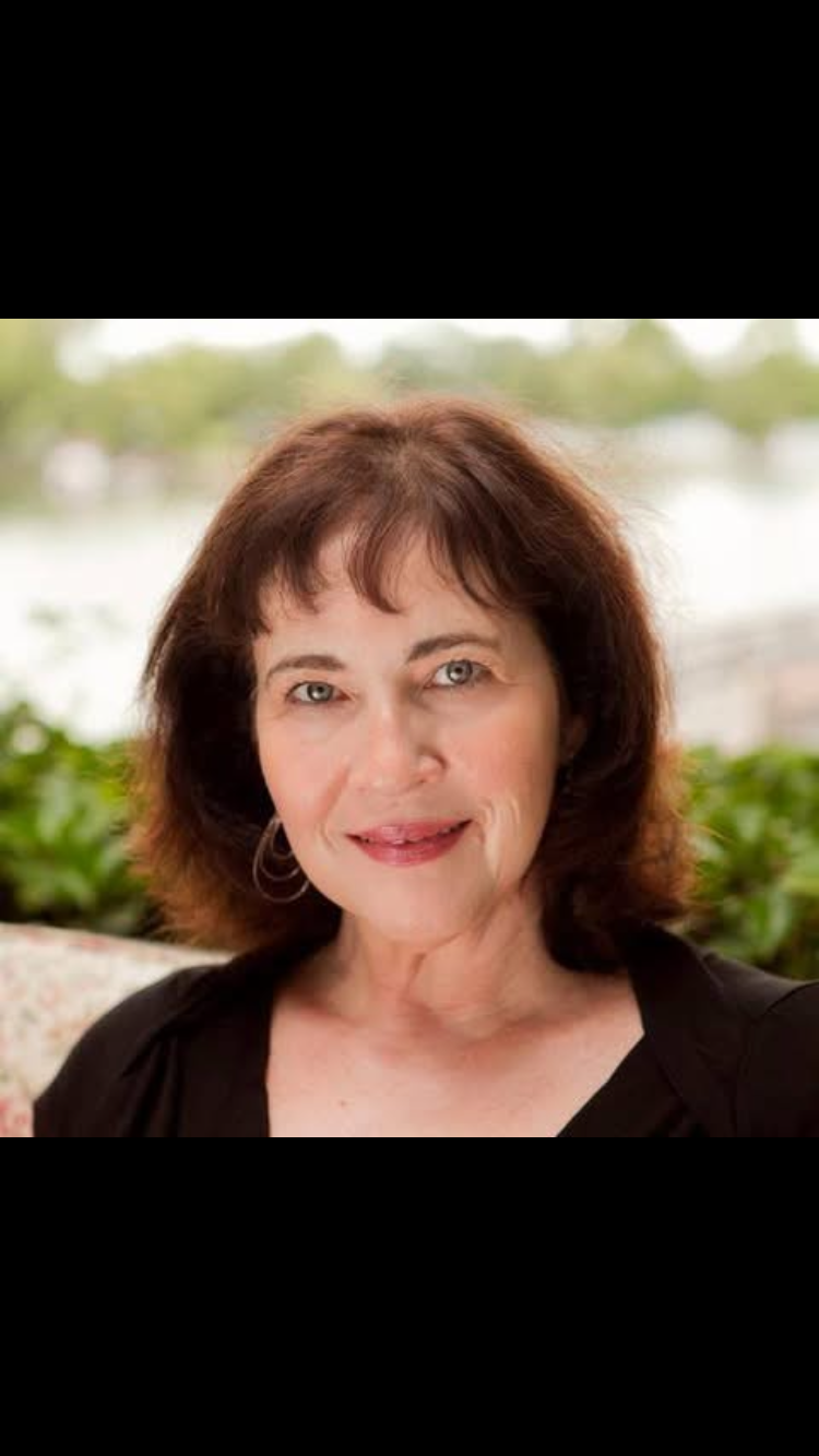 Dr. Leslie Armeniox, PhD, MCAT, LPC, LCMHC, BC-DMT, is a psychotherapist, educator, supervisor, coach, consultant, and Dance/Movement Therapist