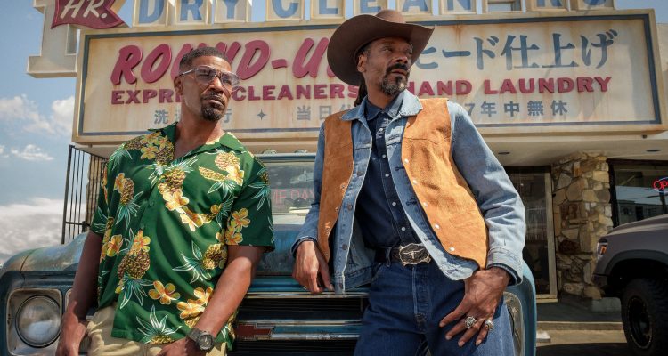 A still of Jamie Foxx and Snoop Dog from Day Shift