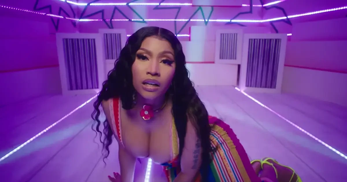 Nicki Minaj en su vídeo musical, MEGATRON