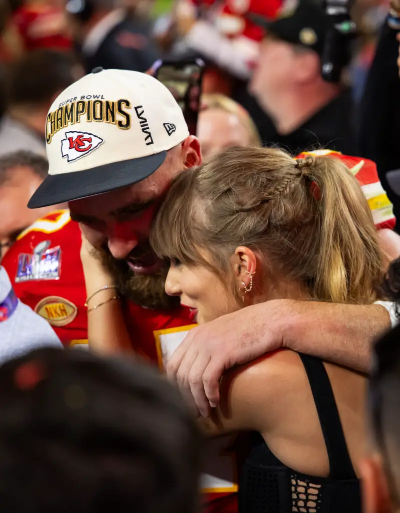 Travis Kelce, Taylor Swift, Travis Kelce Taylor Swift, Taylor Swift Travis Kelce, Travis and Taylor, Taylor and Travis, Travis Kelce rumors 