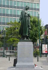 Monument Gabrielle Petit