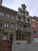 The Great Salmon (weighing house)