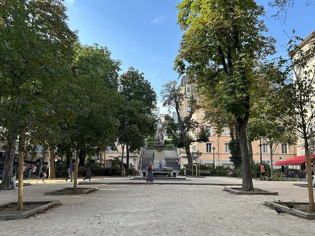 Place Sathonay