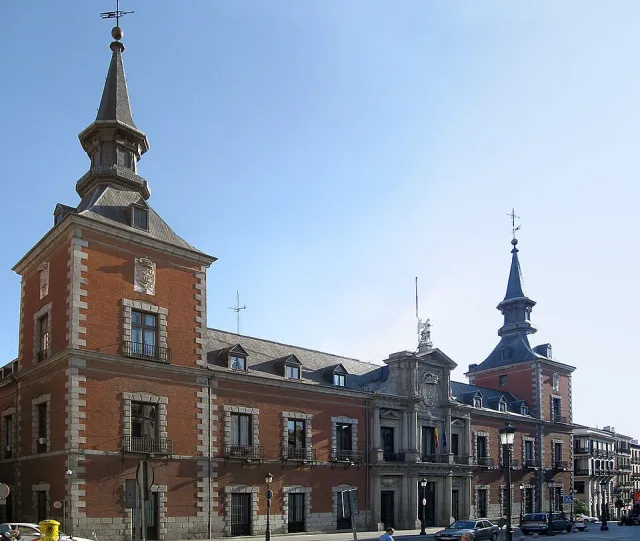 Santa Cruz Palace