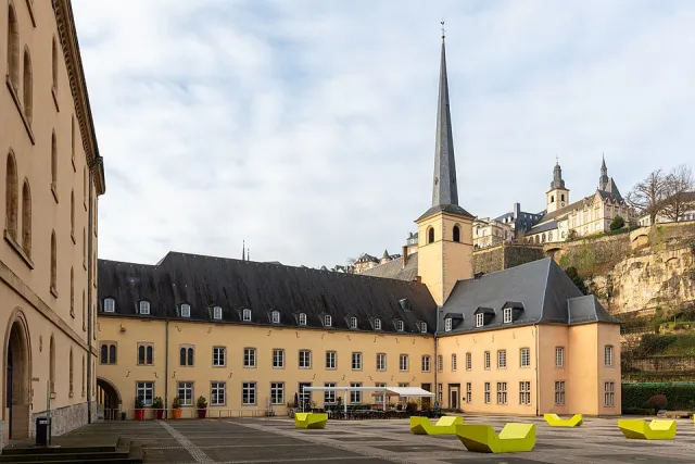 Neumünster Abbey