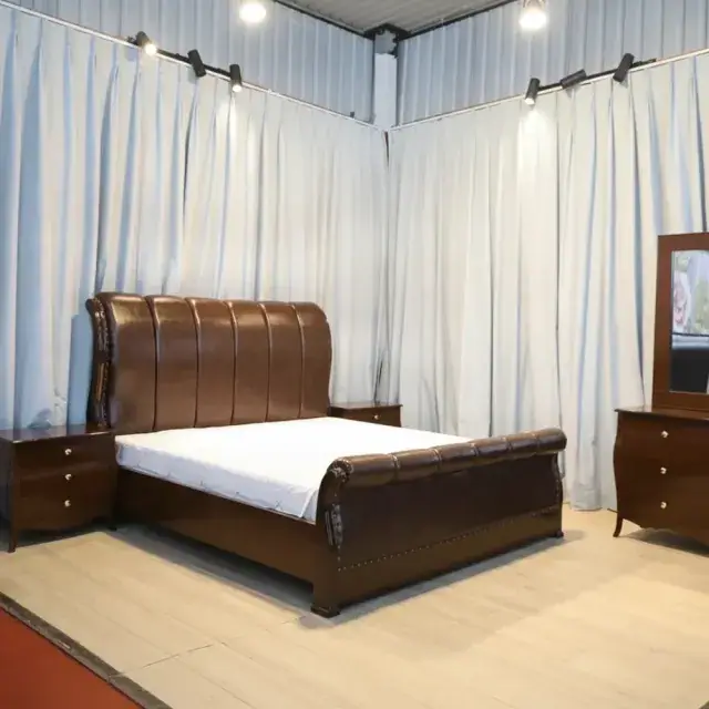 Regal Chesterfield Bed Set