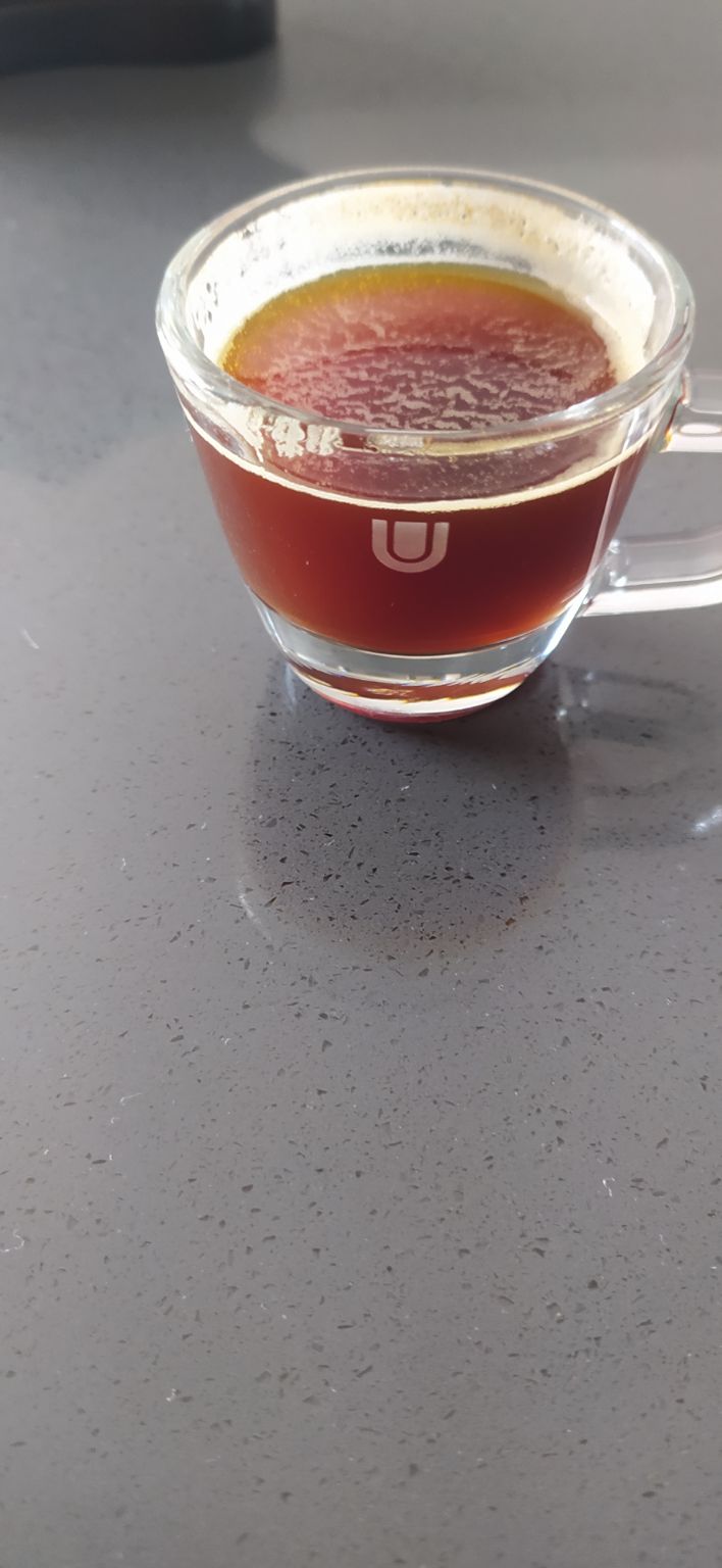 Hoy me tomó un café de Juan Valdez, de la sierra Nevada.