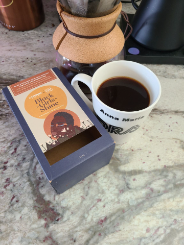 Tastes incredibly burnt, not at all a medium roast with caramel/toffee/brownie notes as advertised... :(