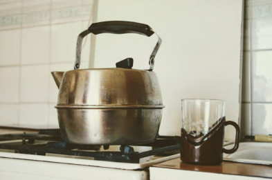 A visit to my grandfather's old apartment. Grandparents used to drink coffee from thin glasses in plastic baskets. They filled them with two teaspoons of finely ground coffee and poured with boiling water. Grandfather covered the glass with a can lid and stirred only after a few minutes.
