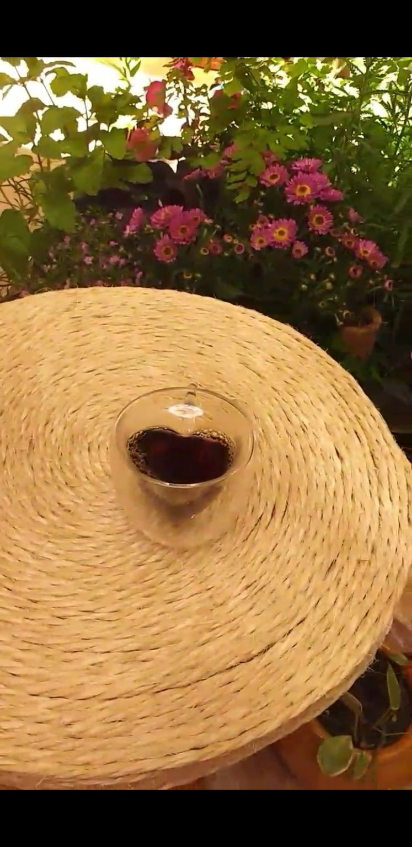 Pode ser assim a essência do amor em café? Muitas e muitas xícaras dessas para preencher e inspirar nossas vidas.