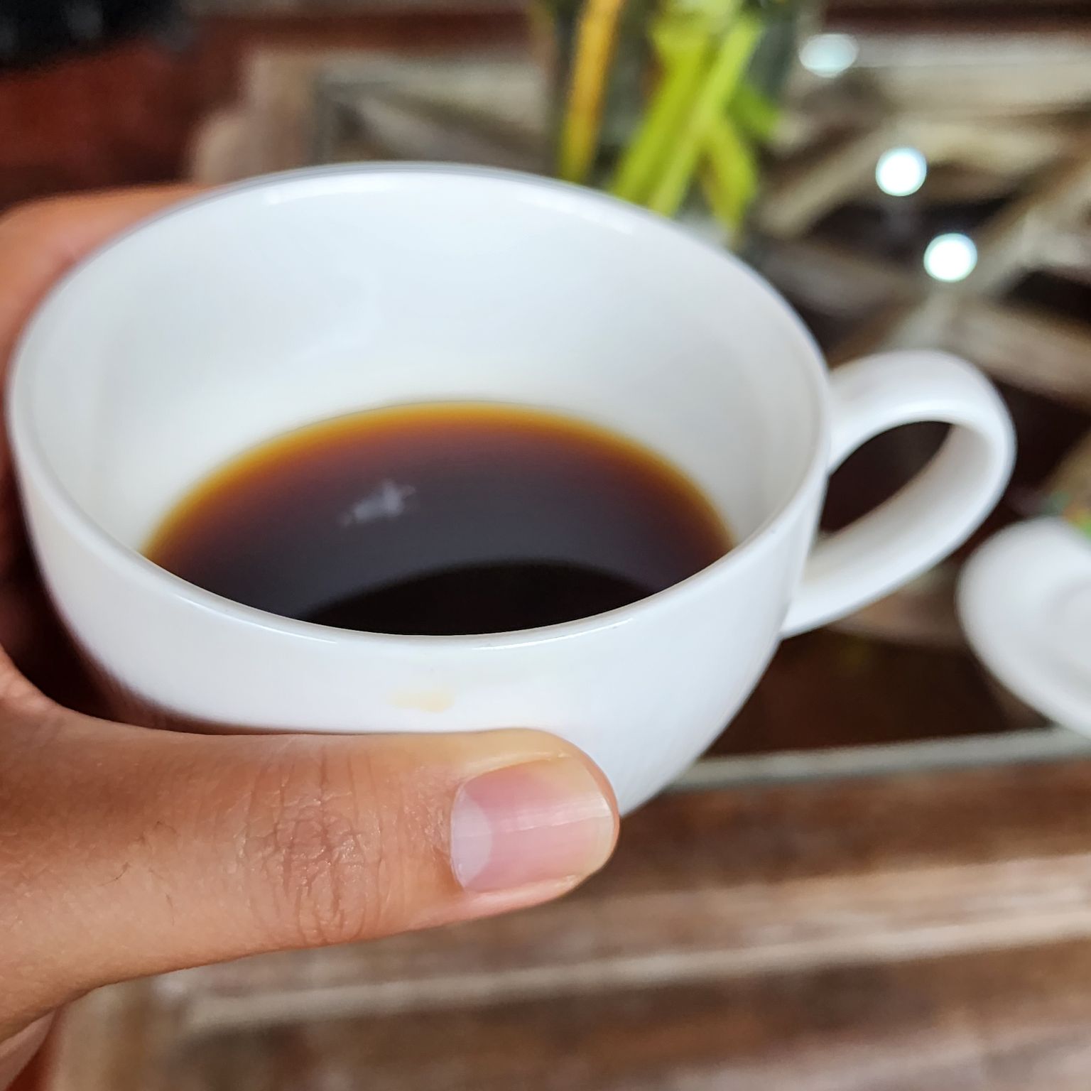 Hoy me sirvieron una gran taza de café en un hotel, mientras esperaba a mi compañero de trabajo. Pero era una enorme taza.