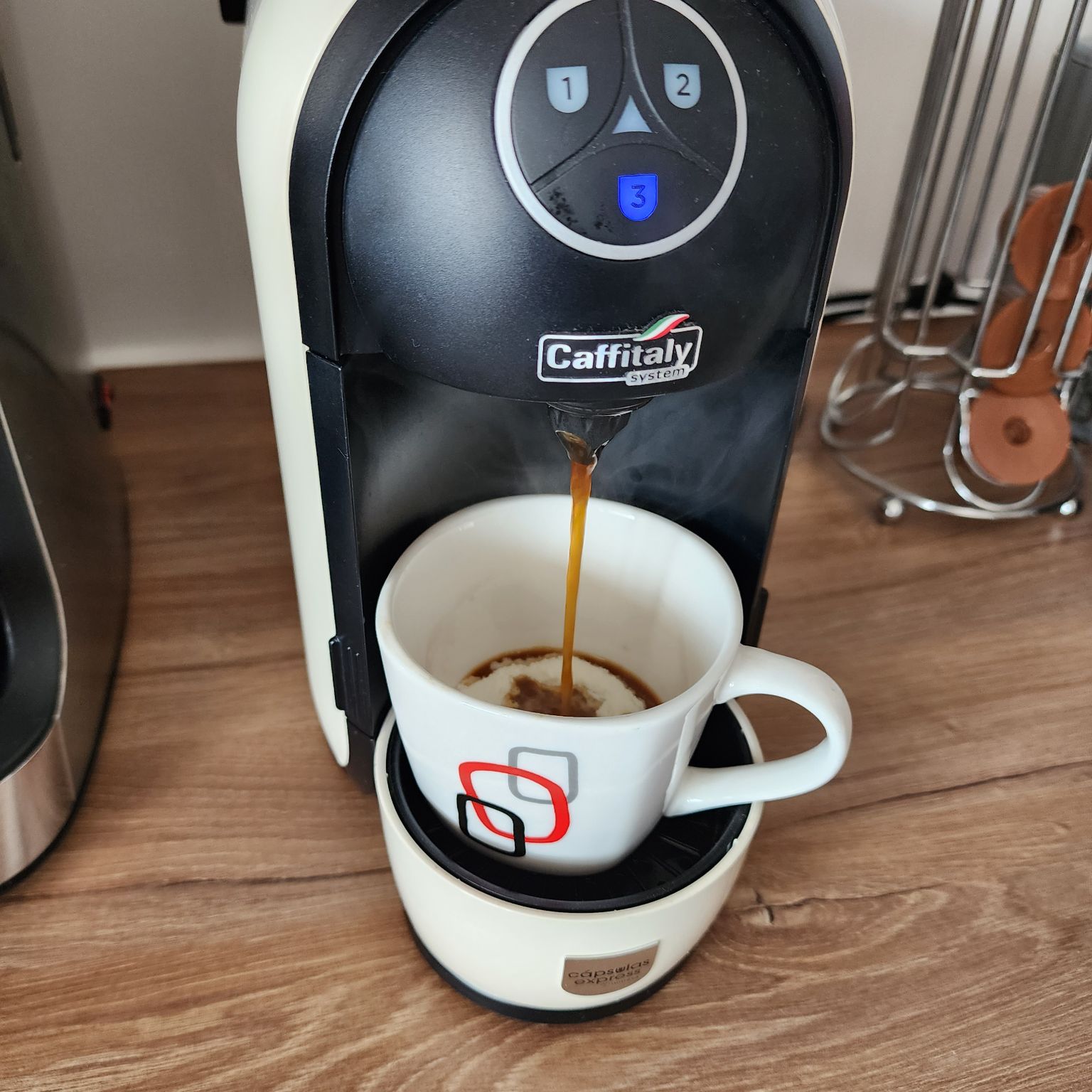 Me gusta ciudar el medio ambiente, y por eso sólo utilizo esta máquina con cápsulas recargables.