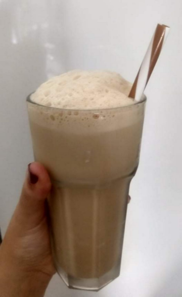 Hum... I don't think there's a specific kind of music that goes well with coffee, although my favourites will always be rock and metal.

But I do think coffee mix welll with Bossa Nova, for example... Also rain sounds, when I'm studying.

But there's a classic song I always remember when I think about coffee. It's actually a comic song in my opinion, but worth to check.

It's called 