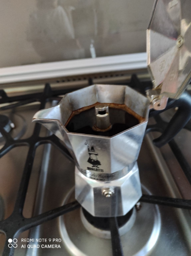Hoy tomaré un espresso hecho en la cafetera italiana.
