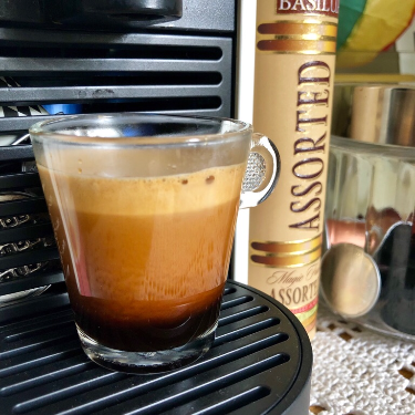 Delicioso começar o dia com esse café! Um blend de Robusta e Arábica encorpado com boa intensidade. 