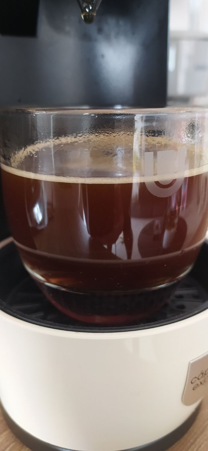 Mi segundo café matiz hoy domingo, y lo mejor es que me lo tomó acompañado.