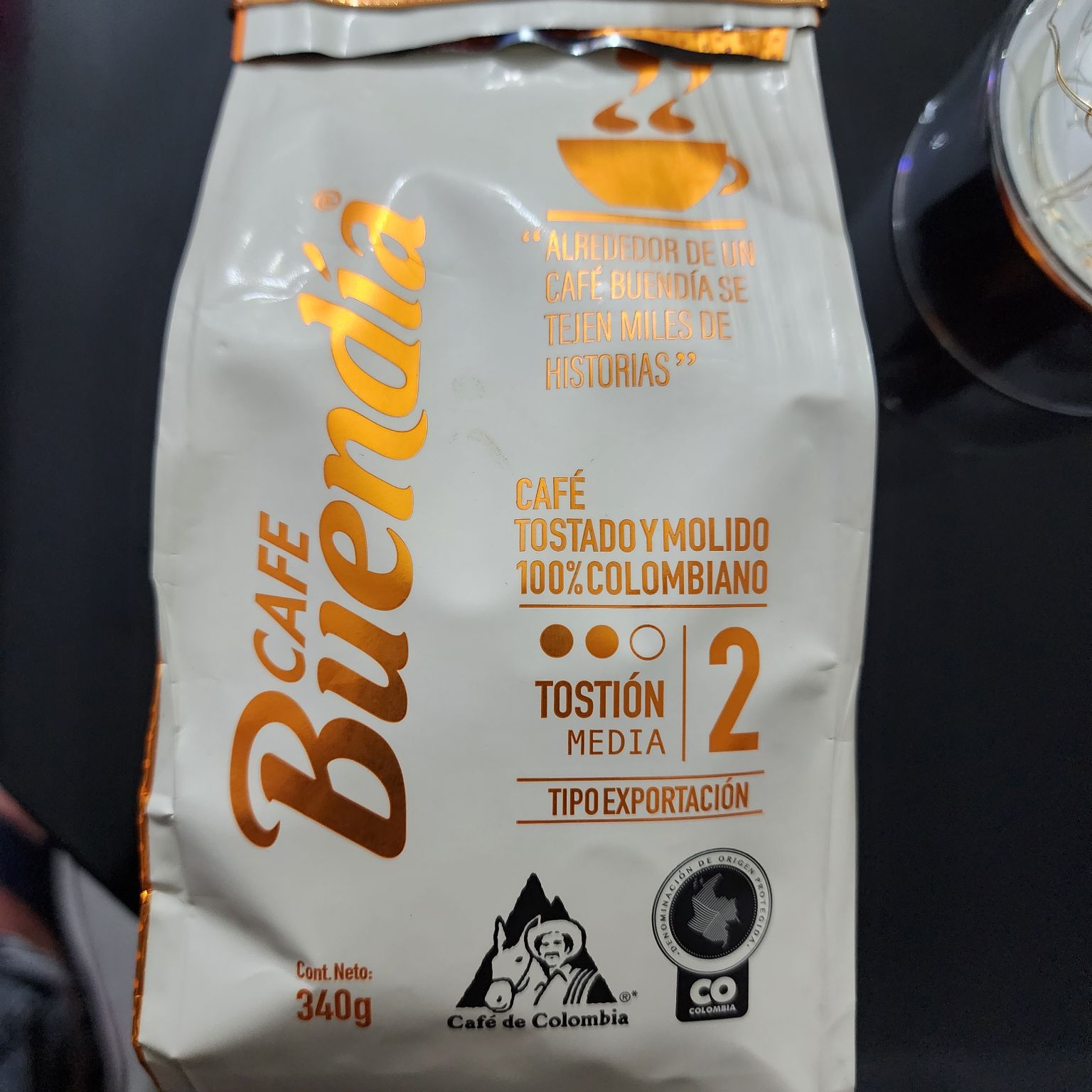 Es un café comercial suave y de poco aroma.