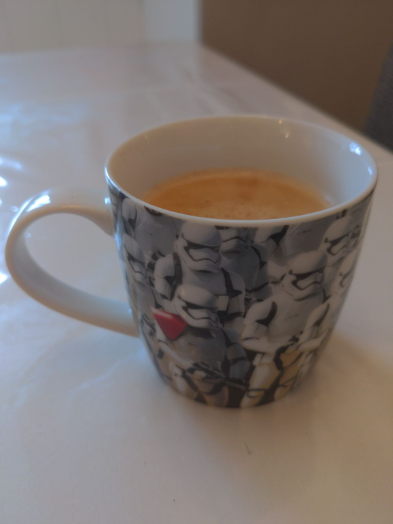 Cafe Royal Lungo Classico mixed with Ristretto from the same brand.

Very nice and strong mix To enjoy a middle-of-the-day fix. 