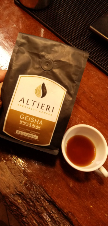 Probando este Geisha Lavado de Altieri.