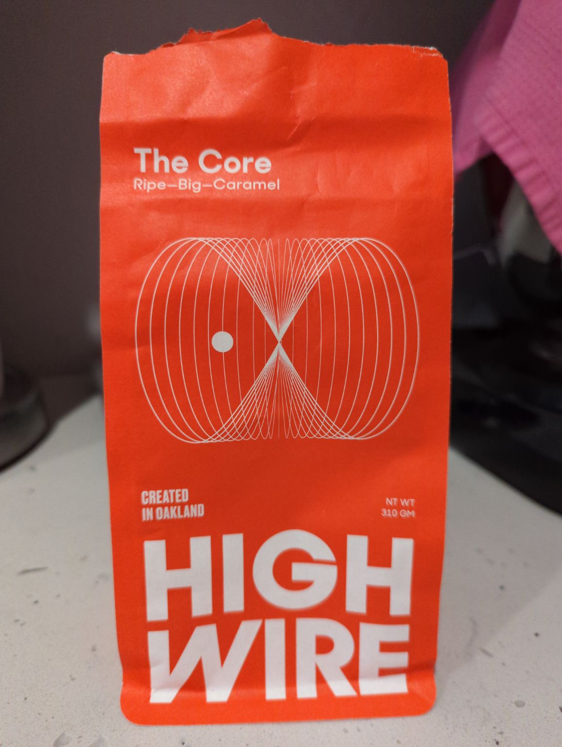 I really enjoyed how this coffee has a substantial texture without seeming heavy at all. The big flavor (described as ripe, big and caramel) goes well with the mouth feel, especially when adding a splash of milk. Very well balanced with a long finish.