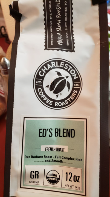 Perfect for Breakfast! Low acidity, nutty with a slight touch of chocolate at the finish. 