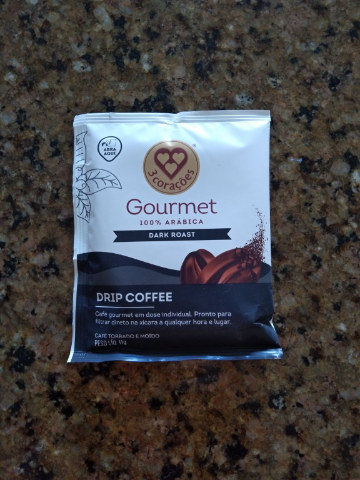 Bom café gourmet torra escura neste prático formato Drip coffee. Notas de chocolate.