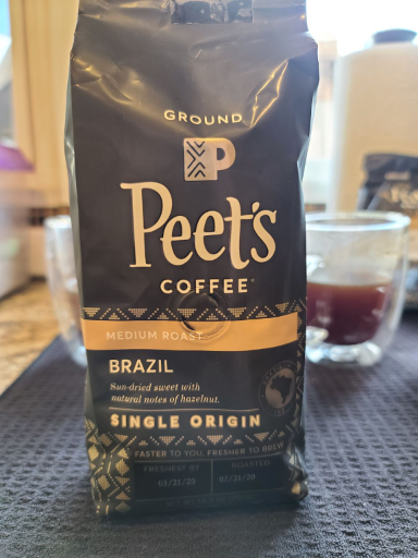 Full. A little bright but not acidic. 